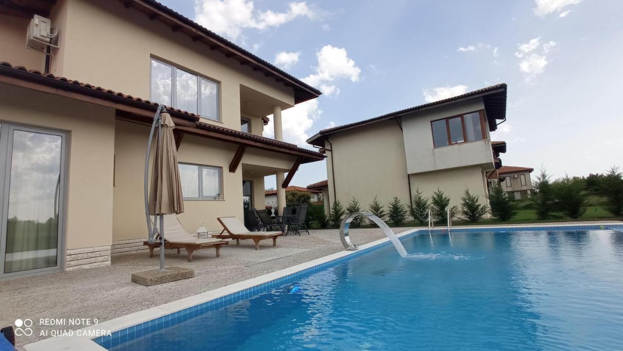 בלצ'יק Lighthouse Apartments And Villas מראה חיצוני תמונה